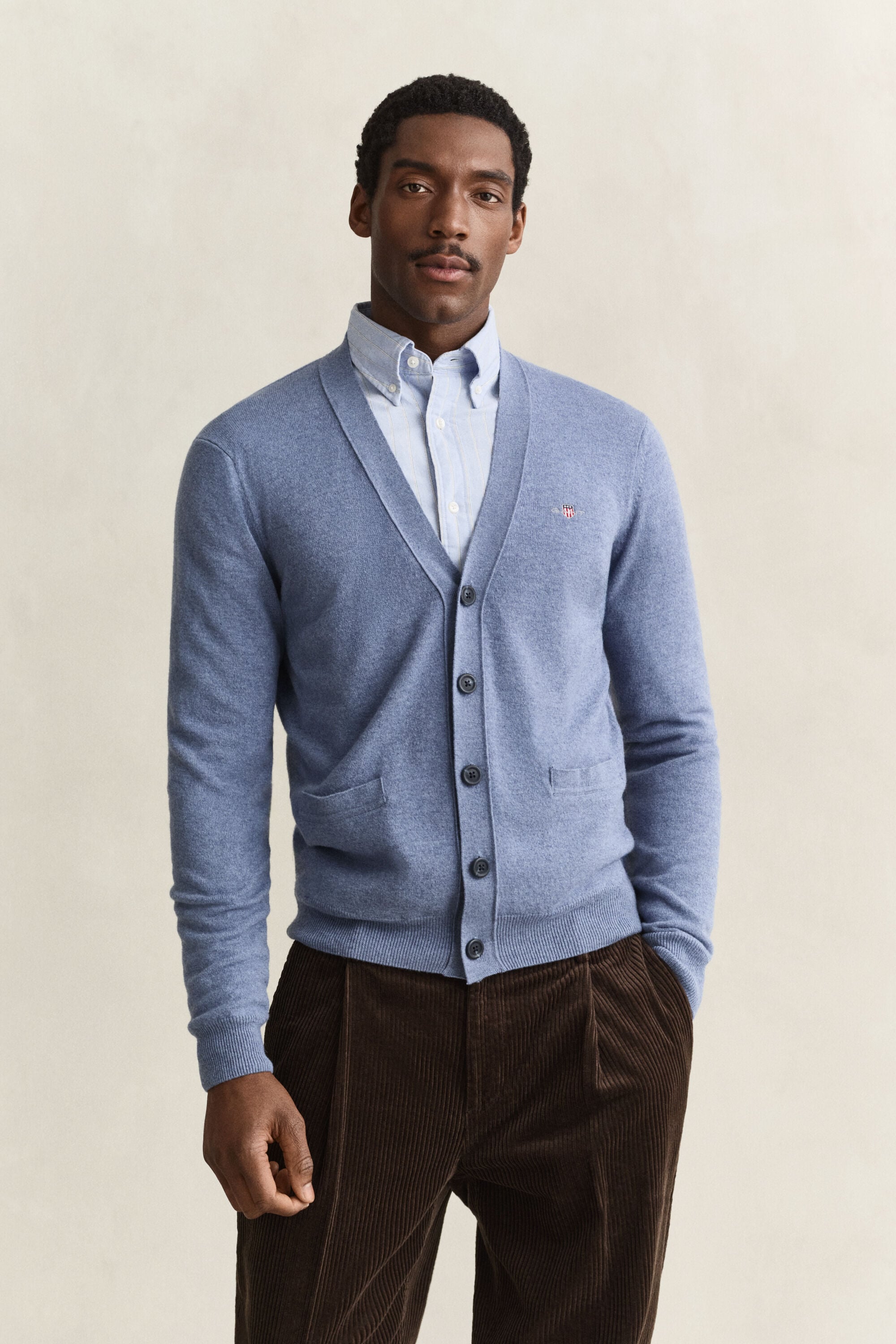 V-Neck Strickjacke aus Lambswool