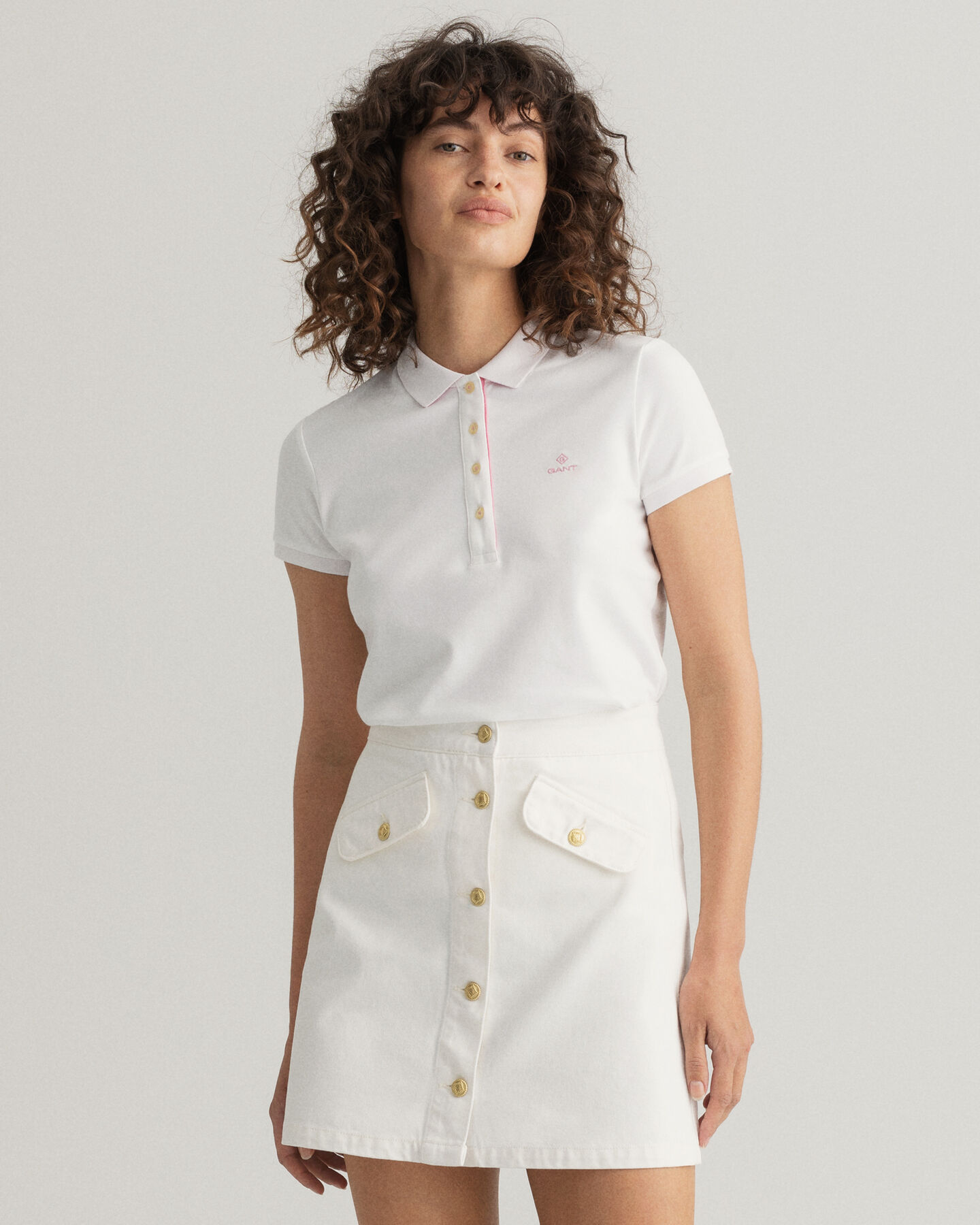 Piqu&eacute; Poloshirt mit Kontrastkragen