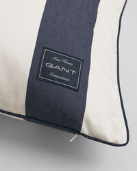 Kissenhülle mit Yacht-Streifen