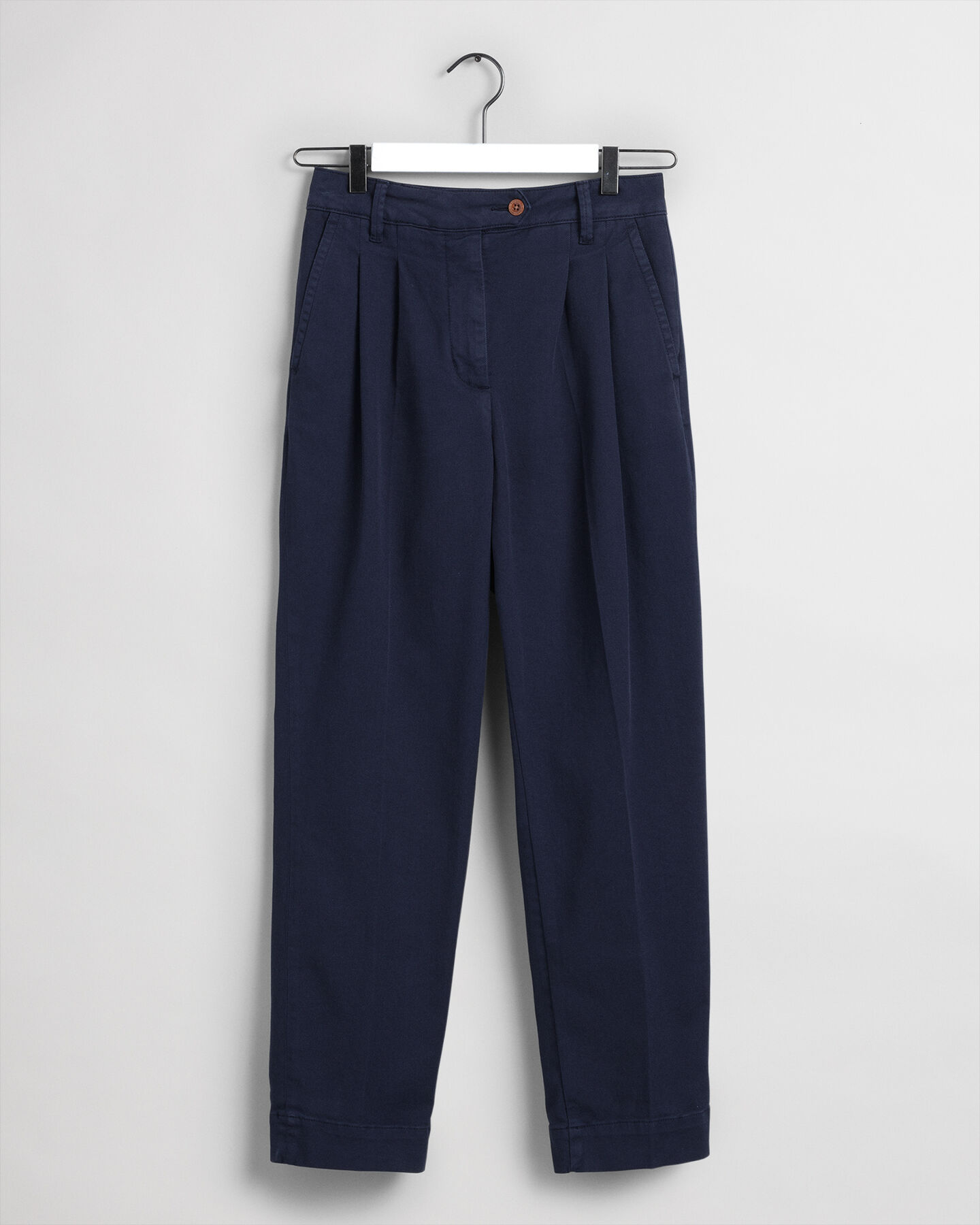 Bundfalten-Chinohose mit hohem Bund