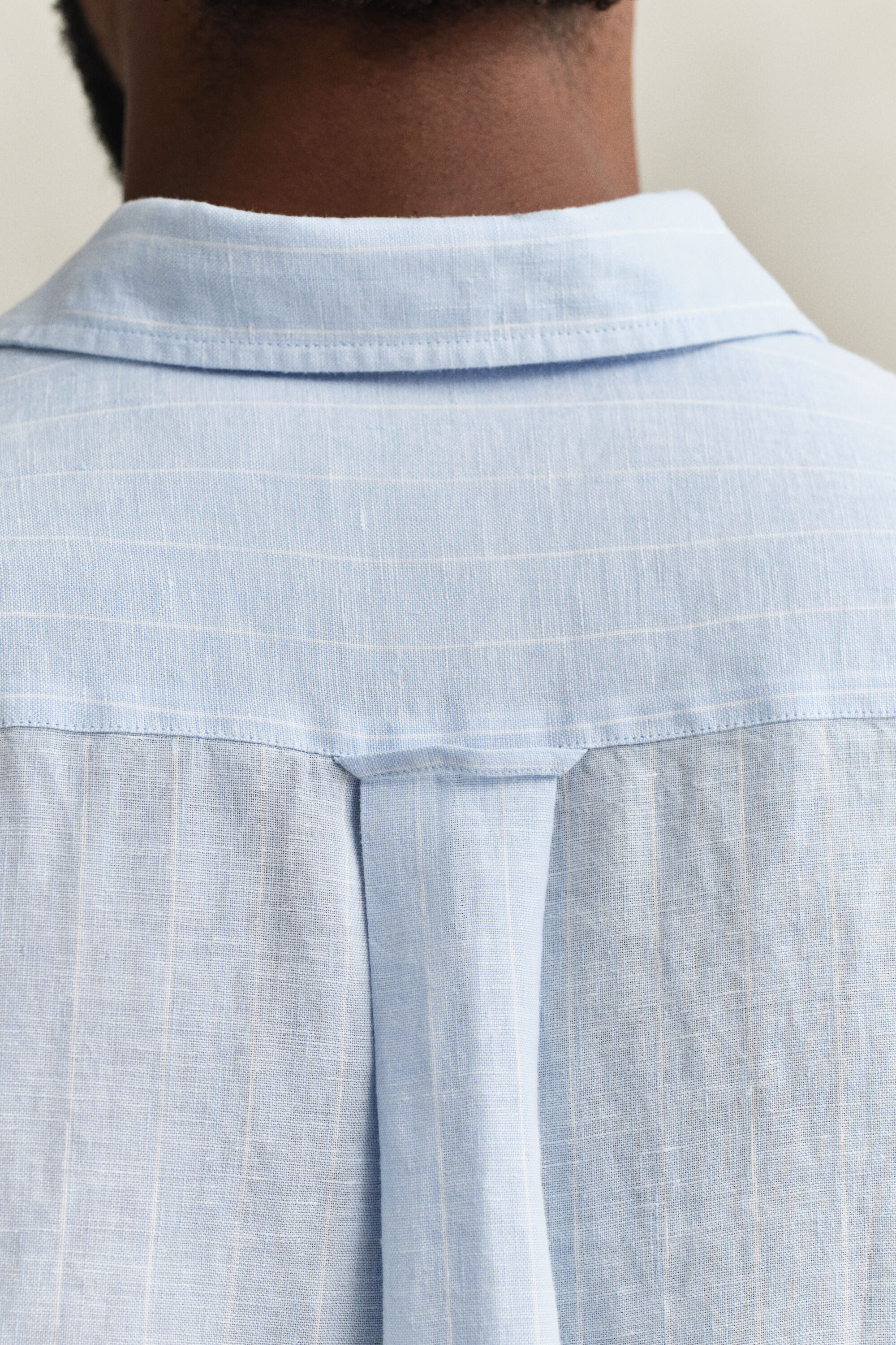 Gestreiftes Leinenhemd