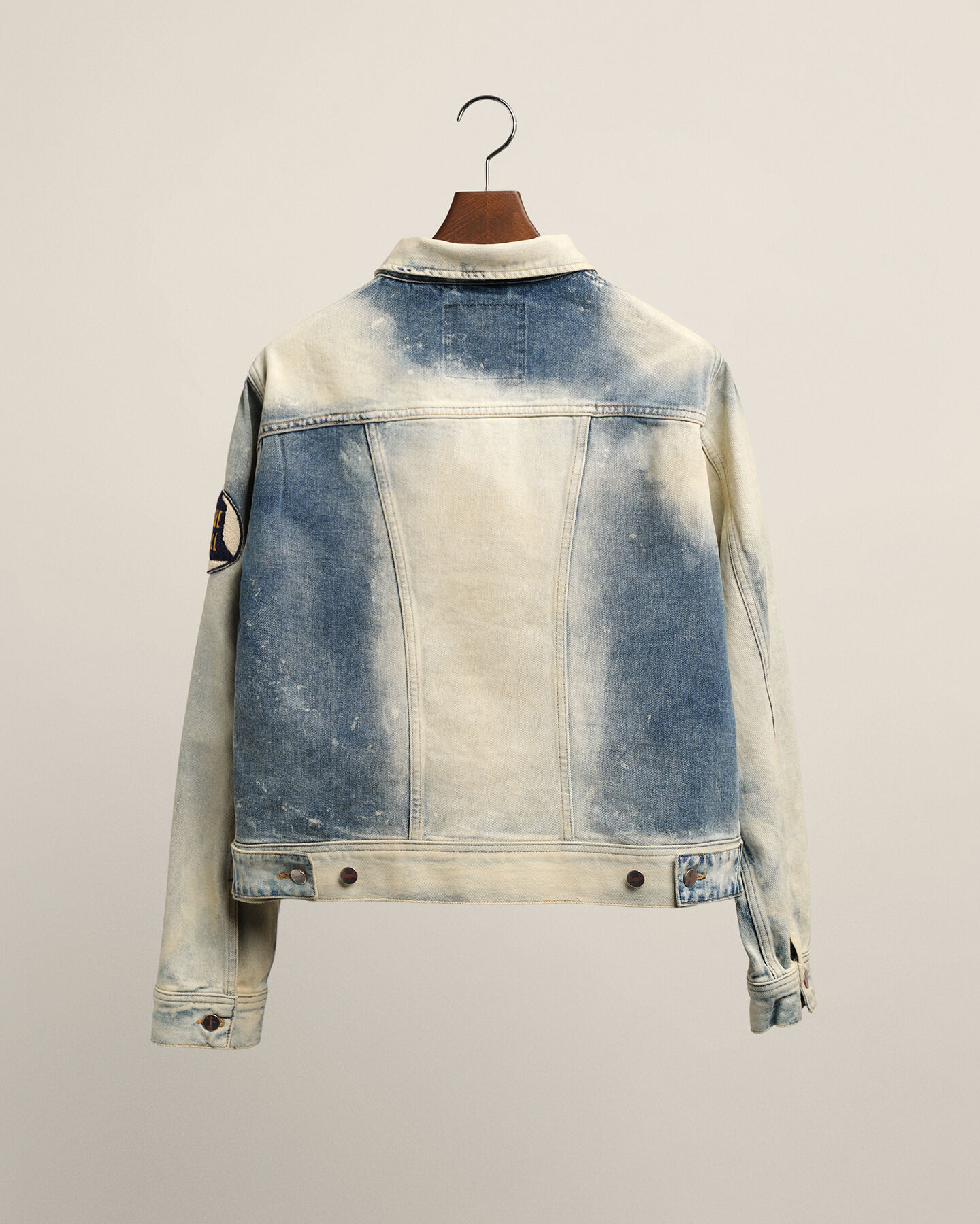 Wrangler x GANT Jeansjacke in ausgeblichener Optik