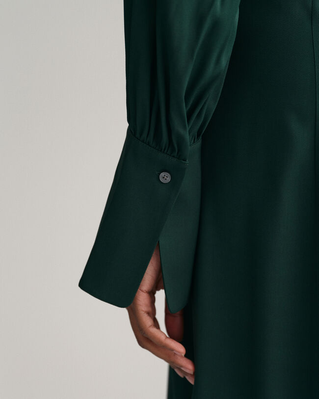 Slim Fit Kleid mit breiten Manschetten