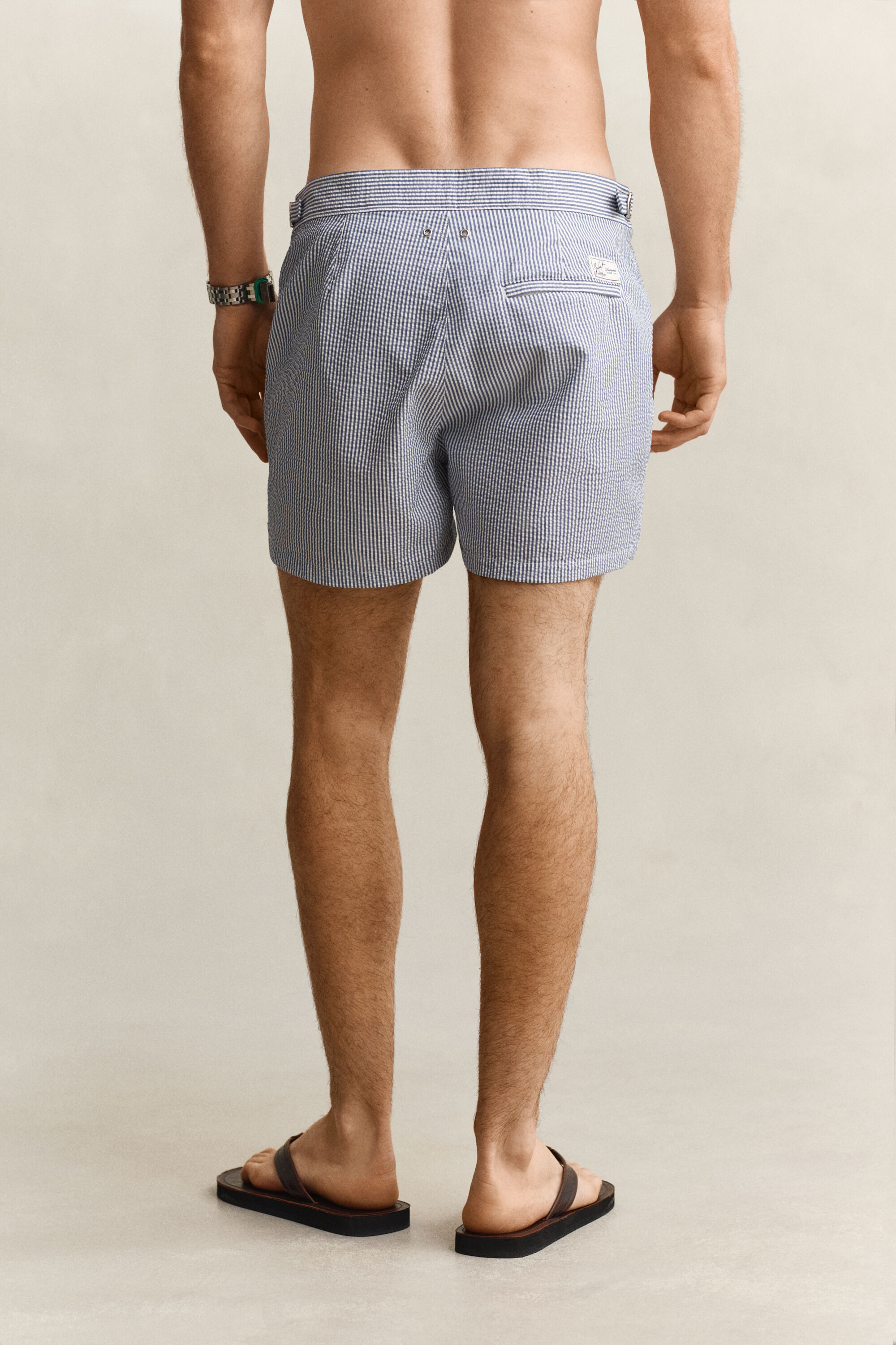 Anliegende Seersucker Badeshorts
