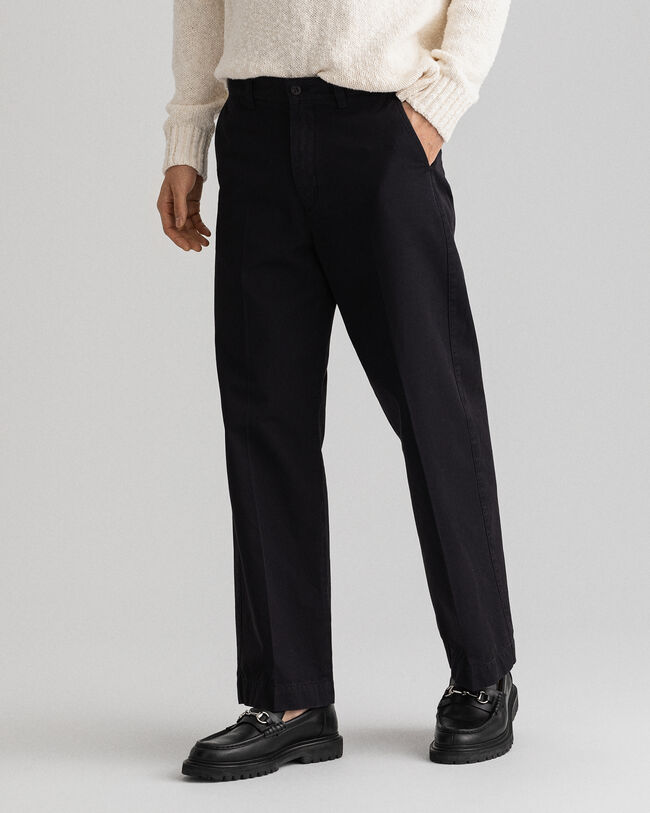 Chinohose aus Baumwolltwill mit weitem Bein