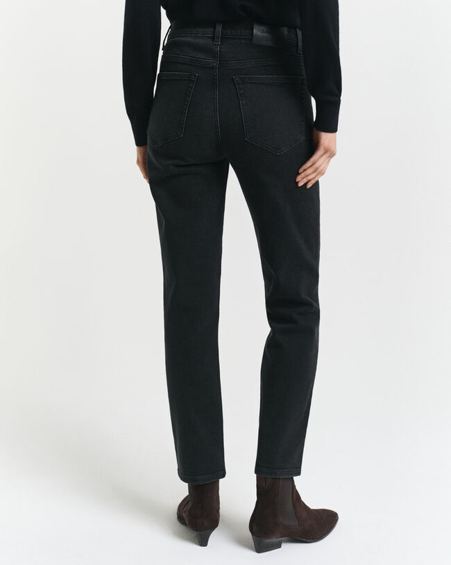 Verkürzte Slim Fit Jeans in Schwarz