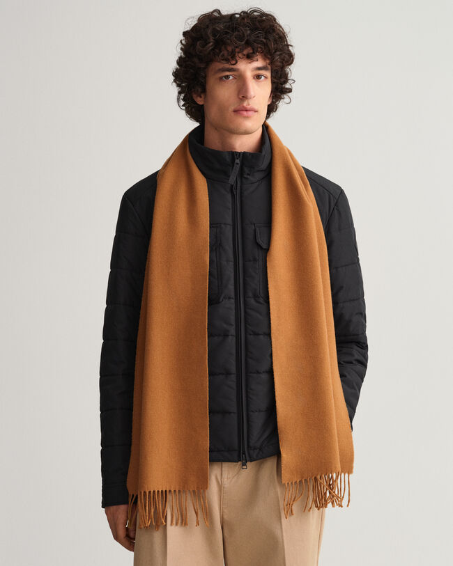 Einfarbiger Wollschal