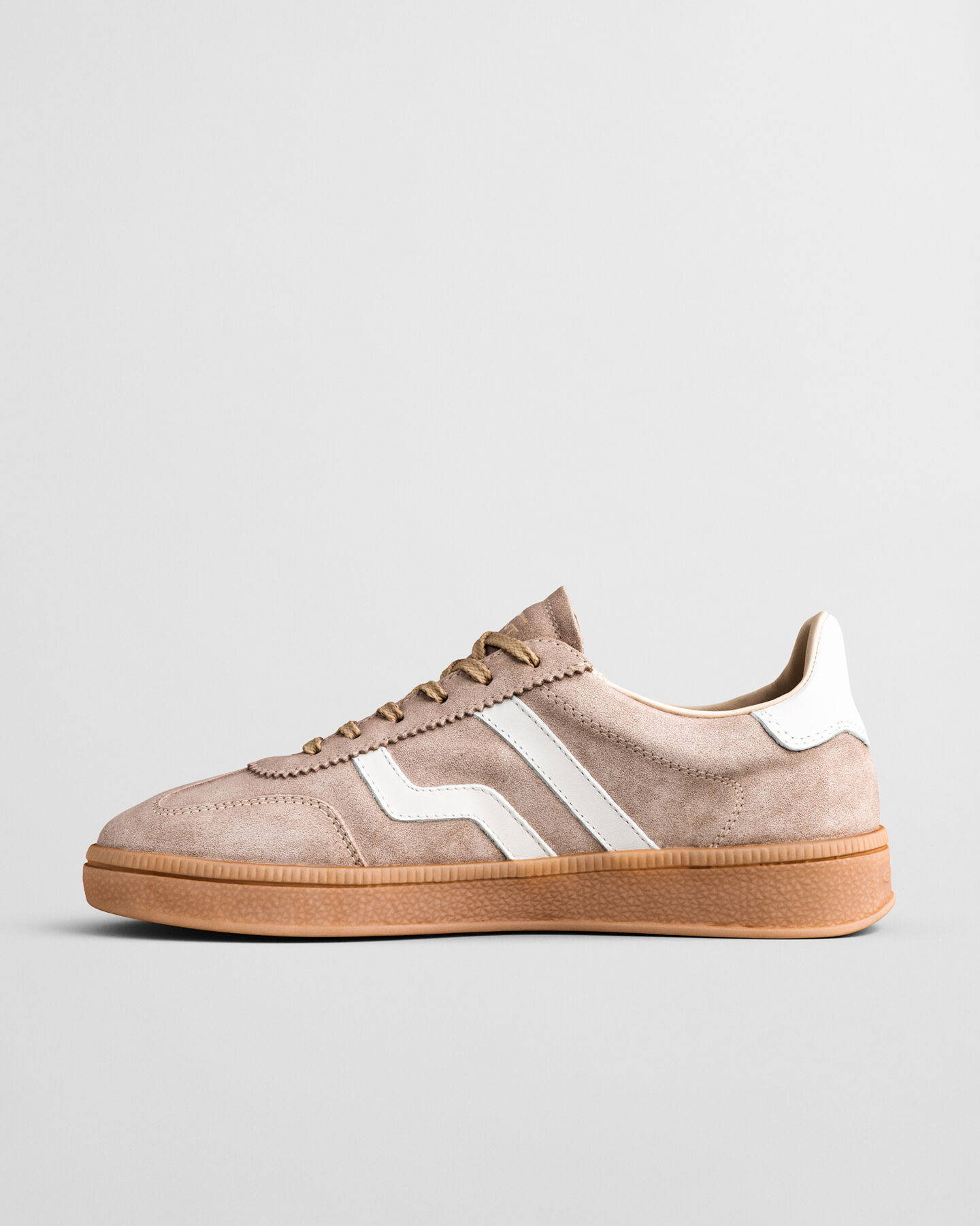 Cuzima Sneaker aus Veloursleder