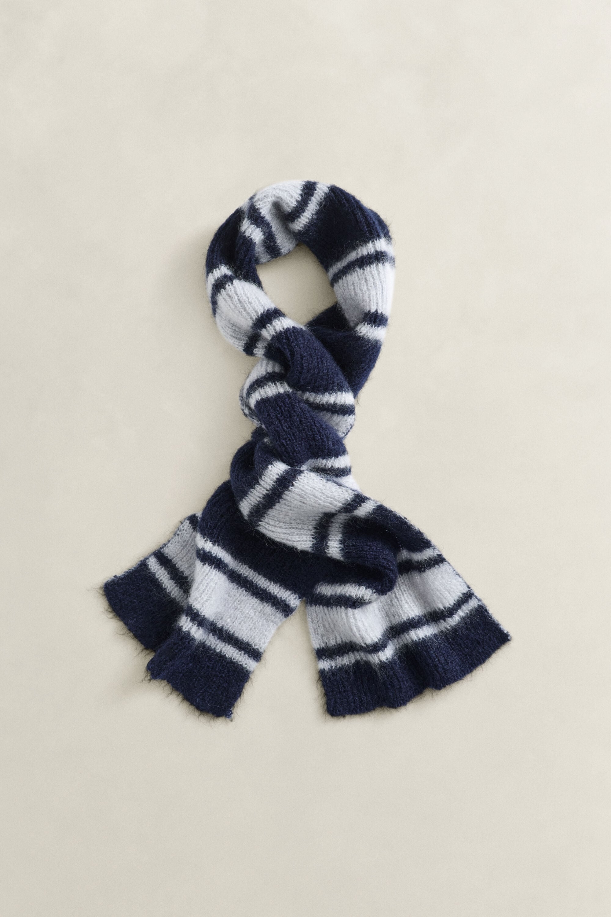 Gestreifter Mohair-Schal — EVENING BLUE