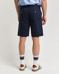Seasonal Essential Regular Fit Archive Shield Chinoshorts