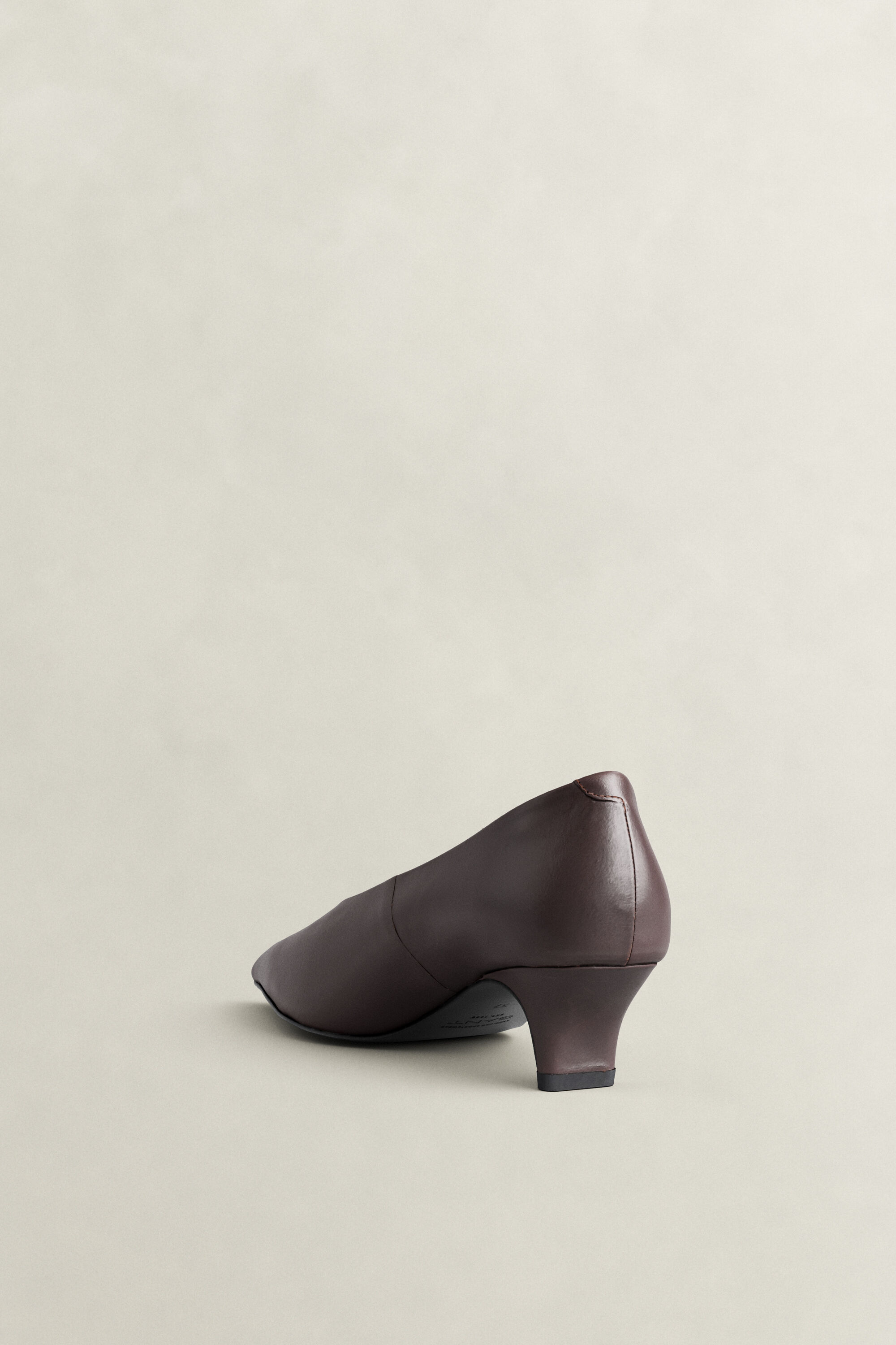 Tillbye Spitzer Lederpumps — WEATHERED BROWN