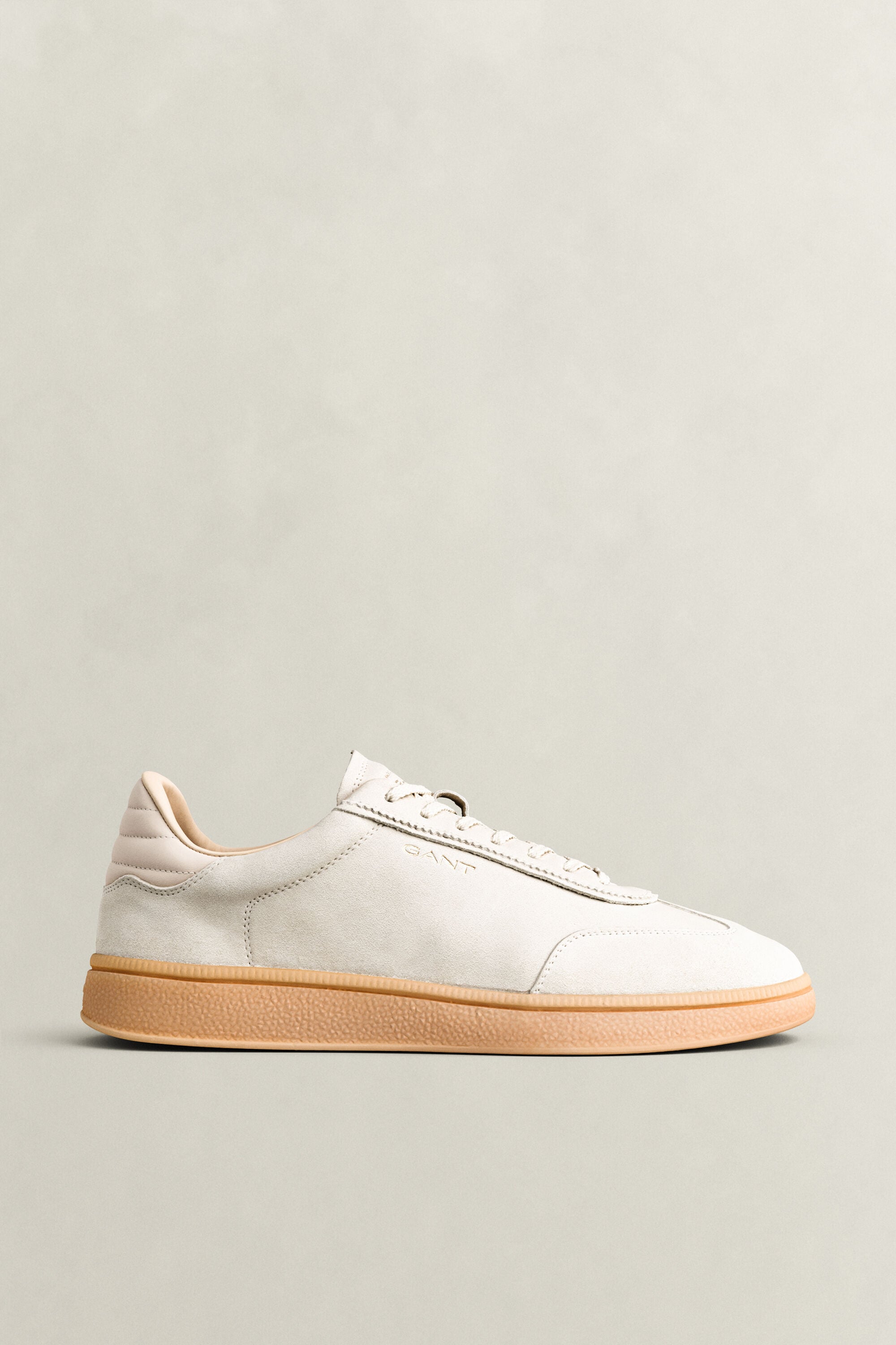 Cuzmo Sneaker aus Veloursleder