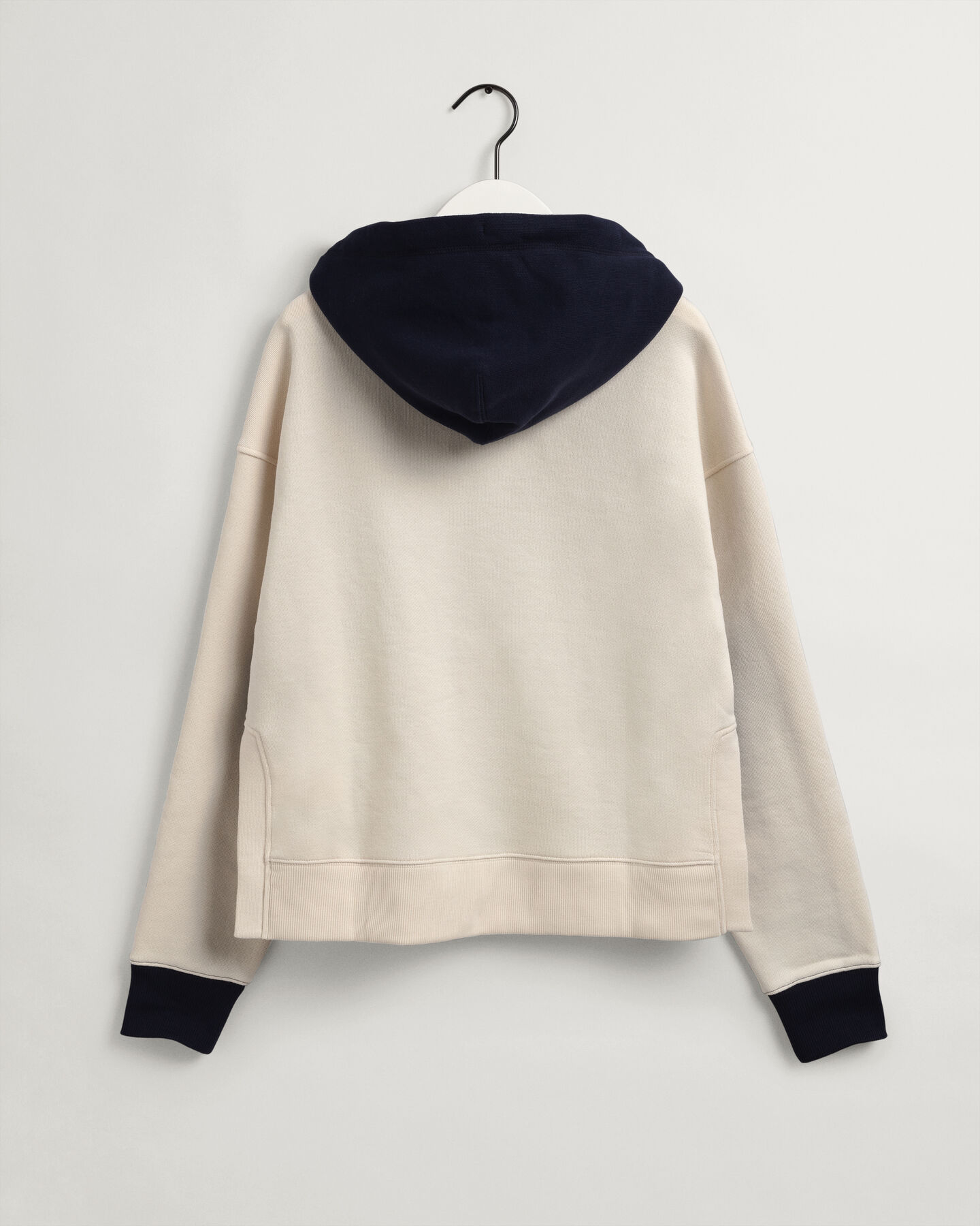 Hoodie im Blockfarbendesign