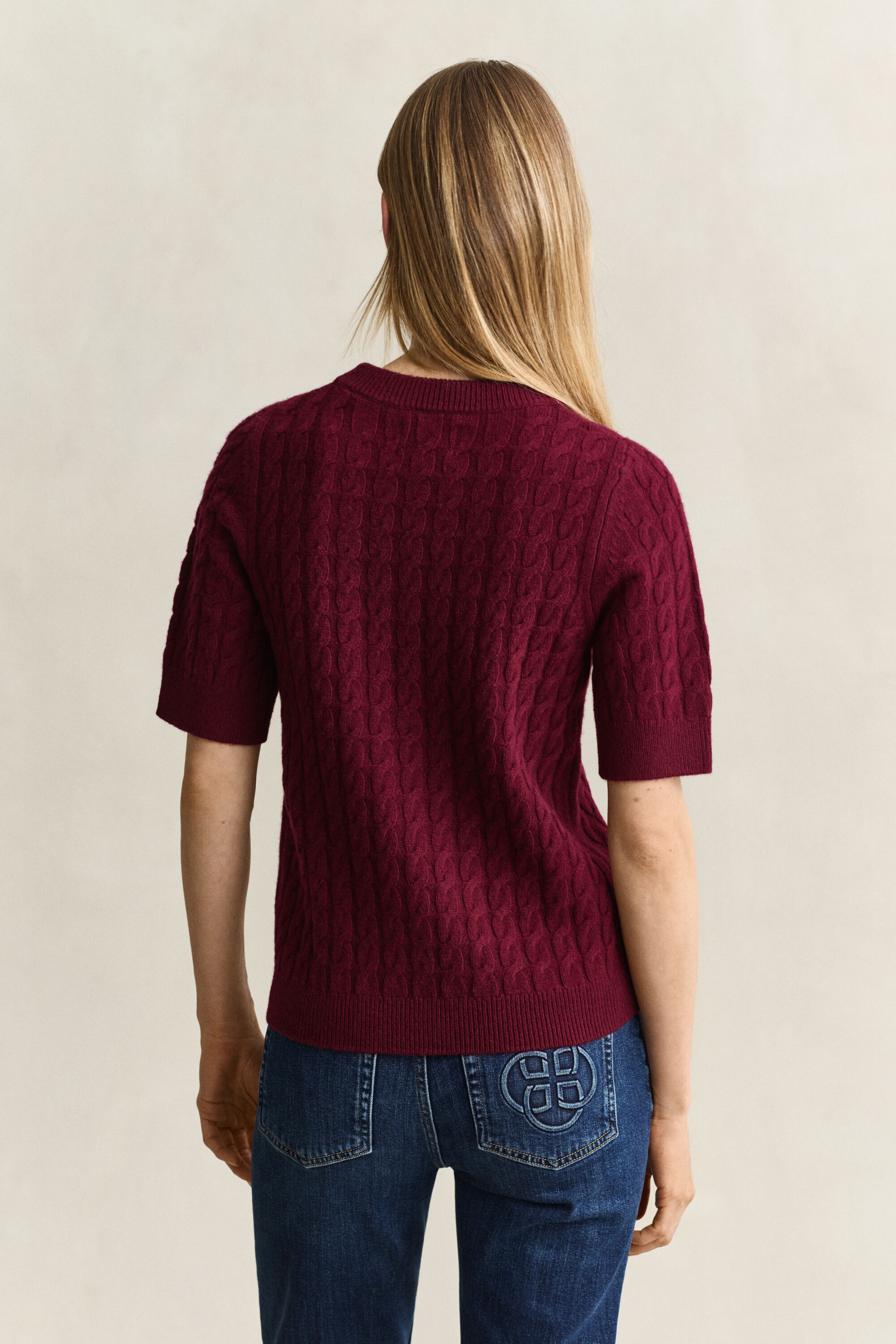 Kurzarmpullover mit Zopfmuster aus Woll-Kaschmir-Mix