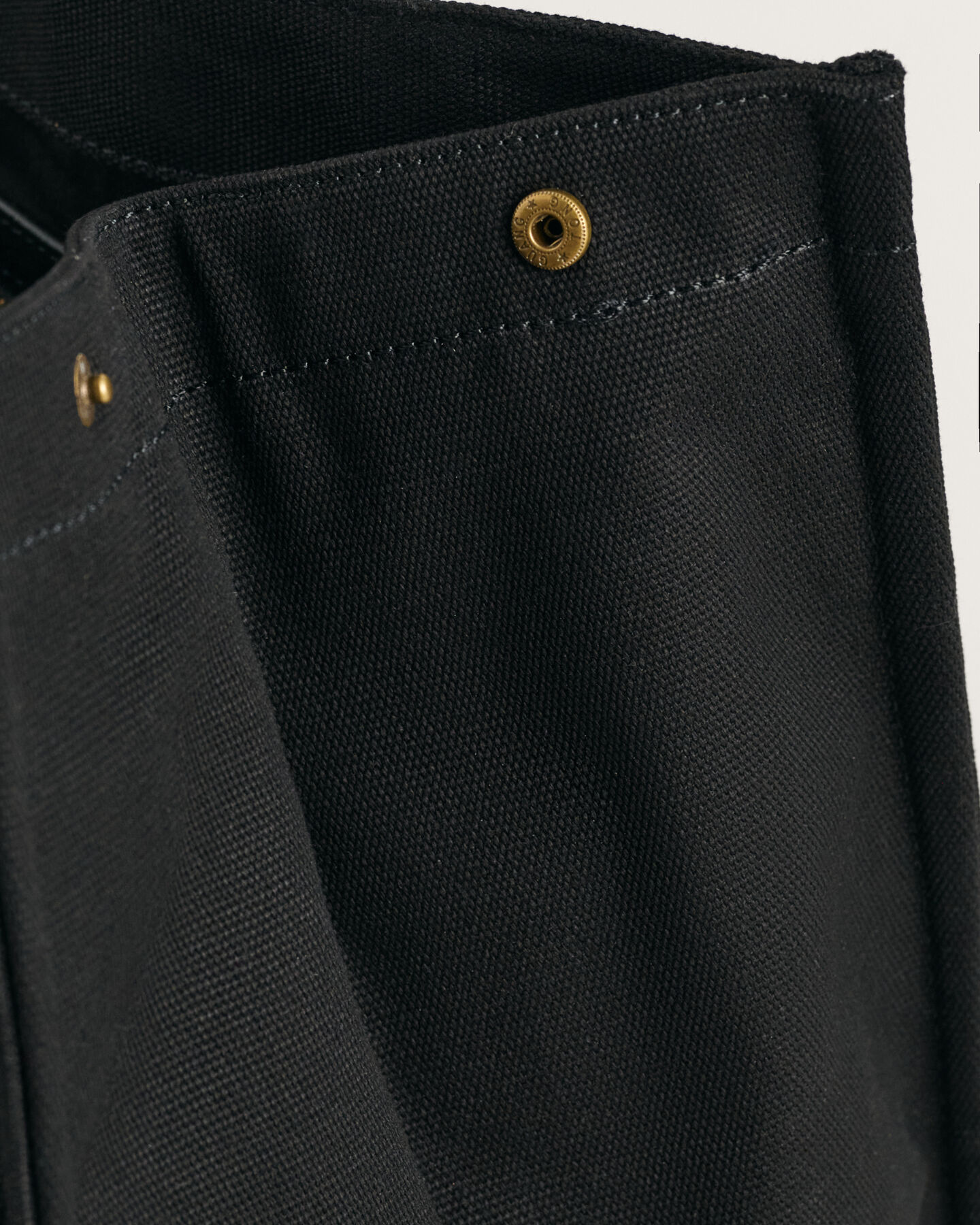 Tonal Shield Canvas Tragetasche