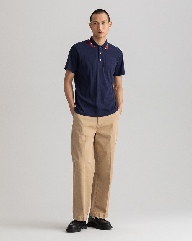 Kurzarm-Rugger mit Nadelzugdesign