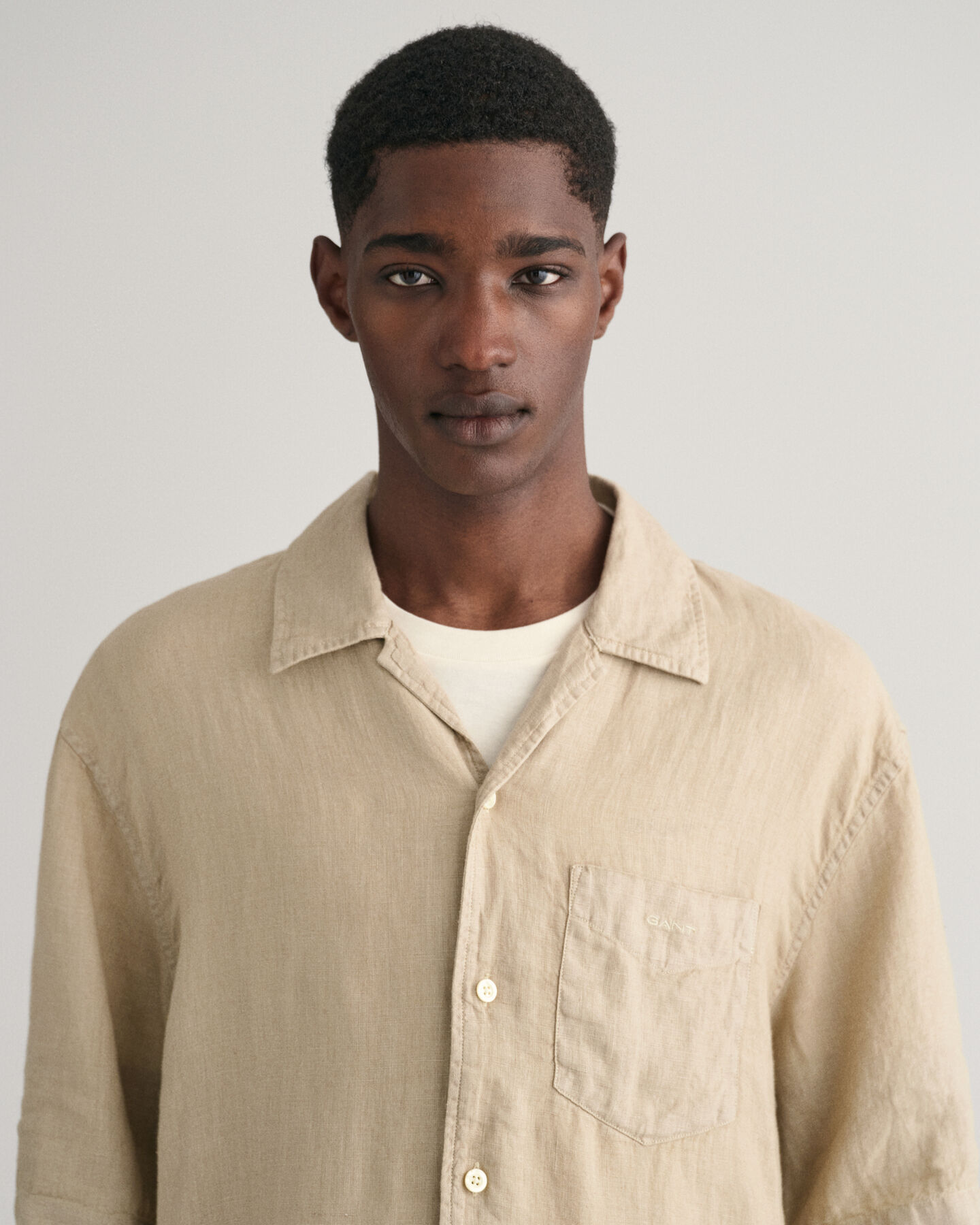 St&uuml;ckgef&auml;rbtes Relaxed Fit Leinen Kurzarmhemd