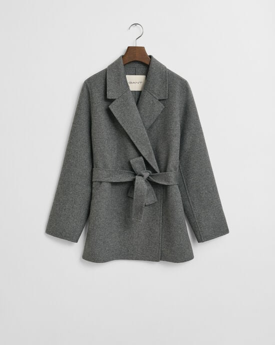 Handgenähte Jacke mit Gürtel