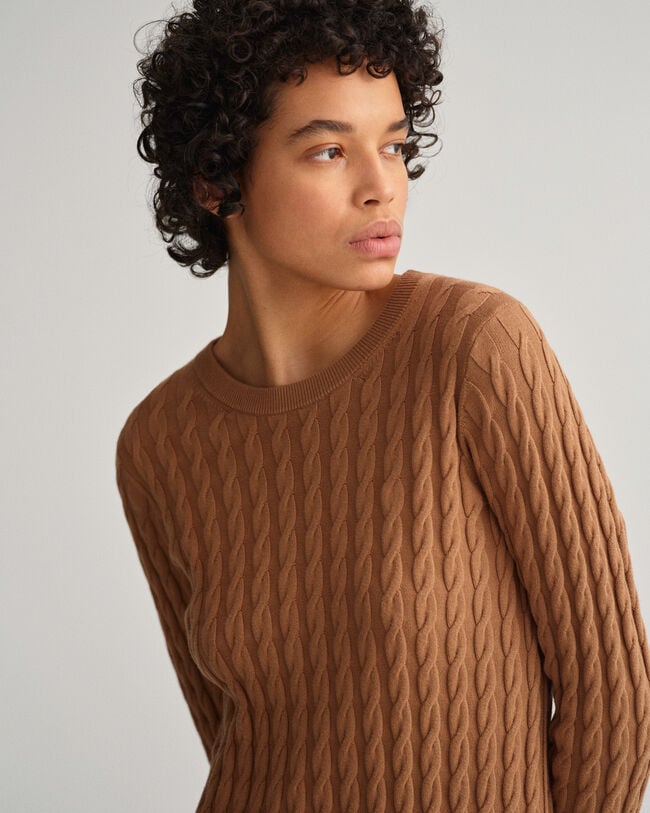 Kleid mit gedrehtem Zopfmuster