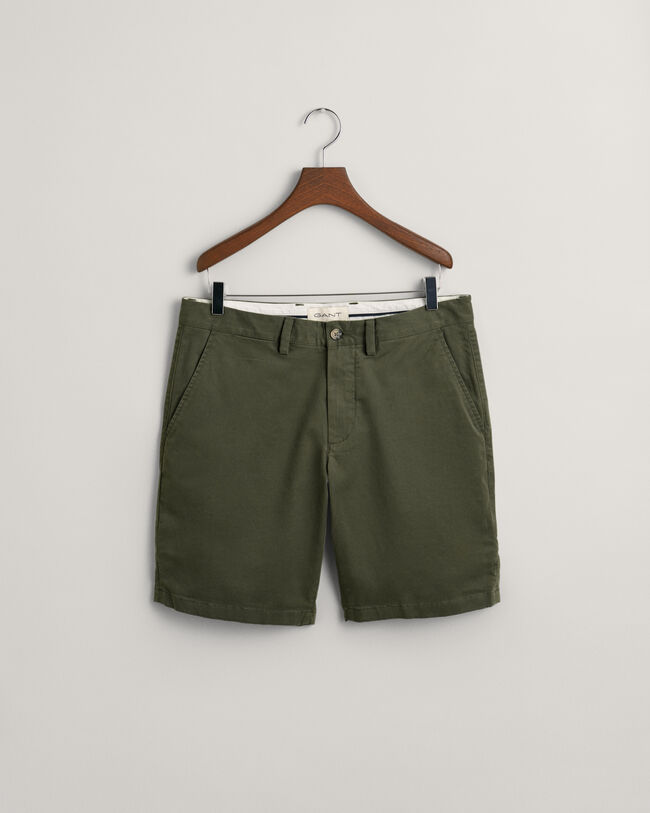 Seasonal Essential Slim Fit Archive Shield Chinoshorts