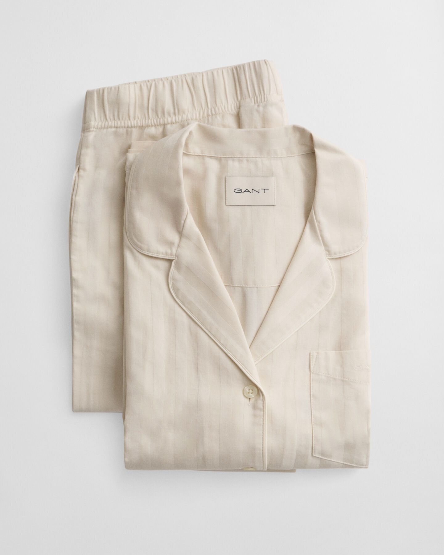 Pyjama mit Satinstreifen in Geschenkbox