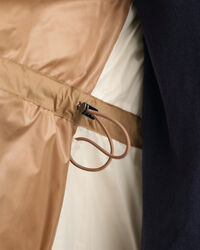 Mittellange Daunenjacke