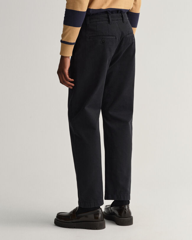 Gerade Twill Chinohose