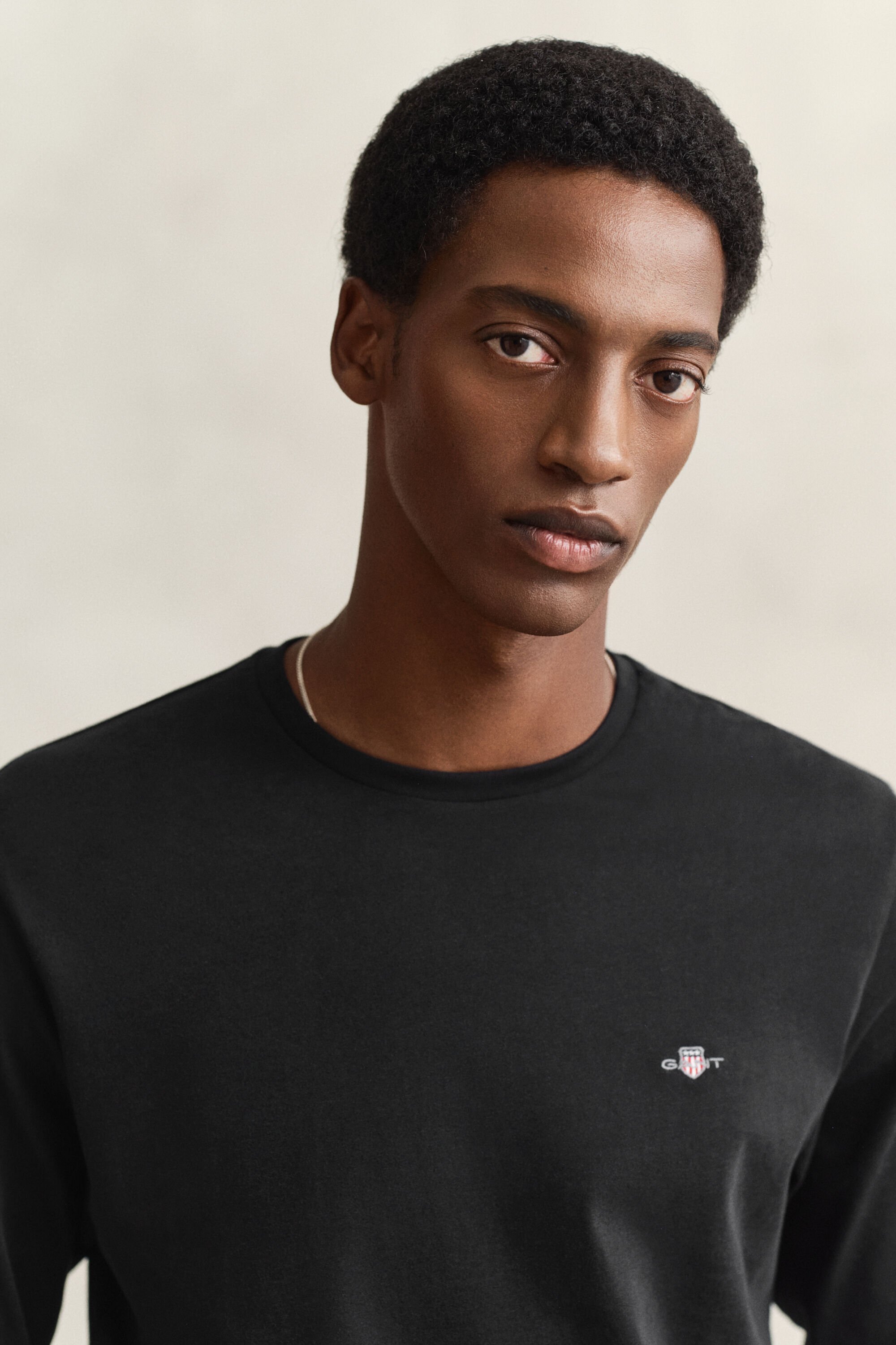 Shield Langarm-T-Shirt