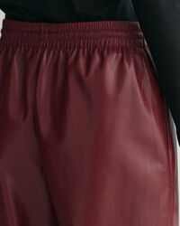 Relaxed Fit Pull-On Hose aus Kunstleder