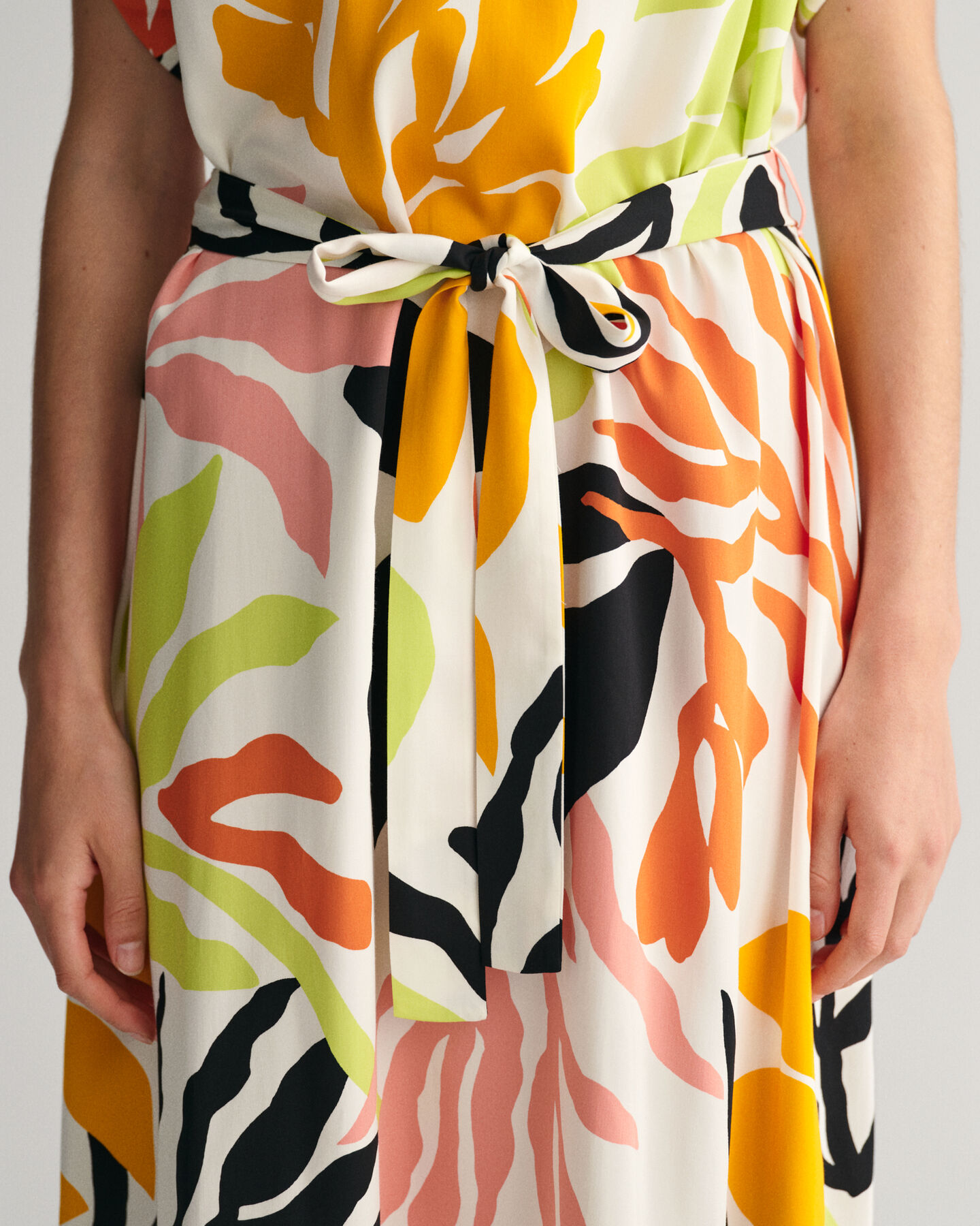 Palm Print Kurzarmkleid