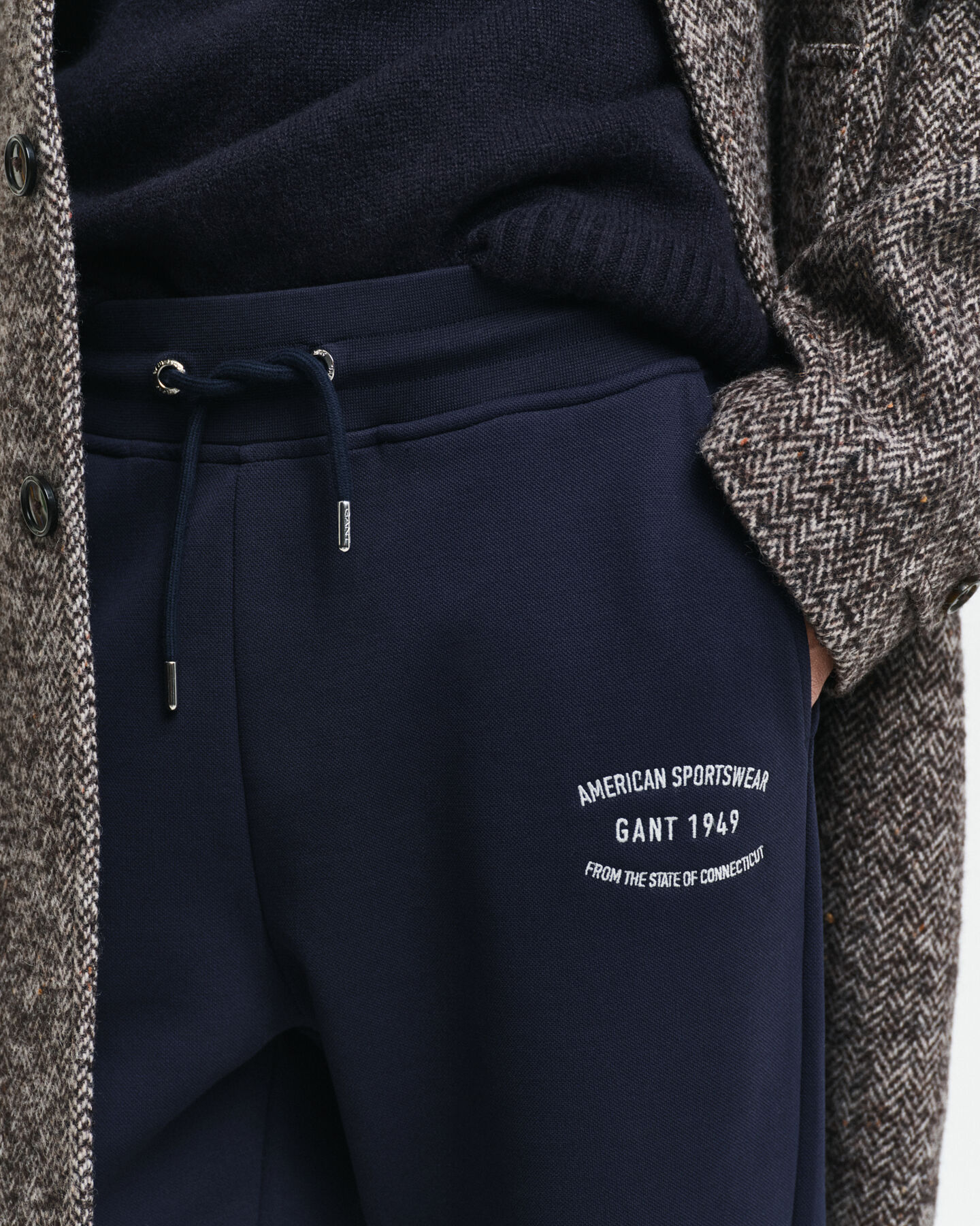 Sweathose mit kleiner Grafik