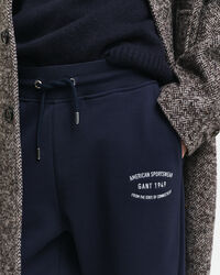 Sweathose mit kleiner Grafik