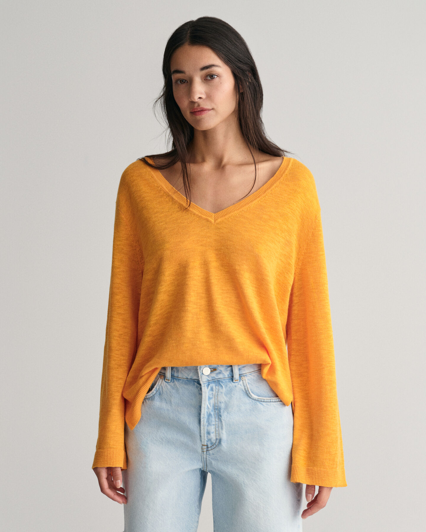 V-Neck Pullover aus Leinenmischgewebe