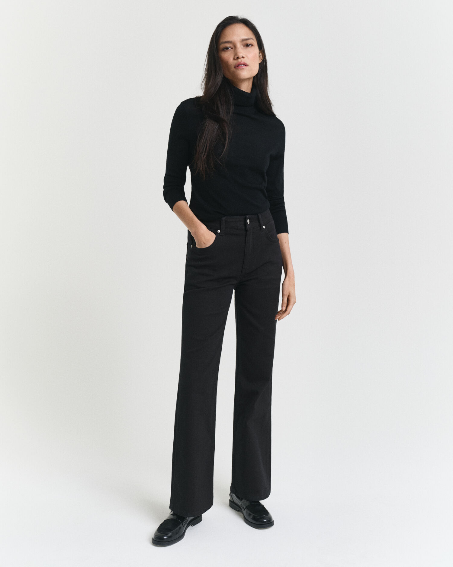 Slim Fit Schlagjeans in Schwarz