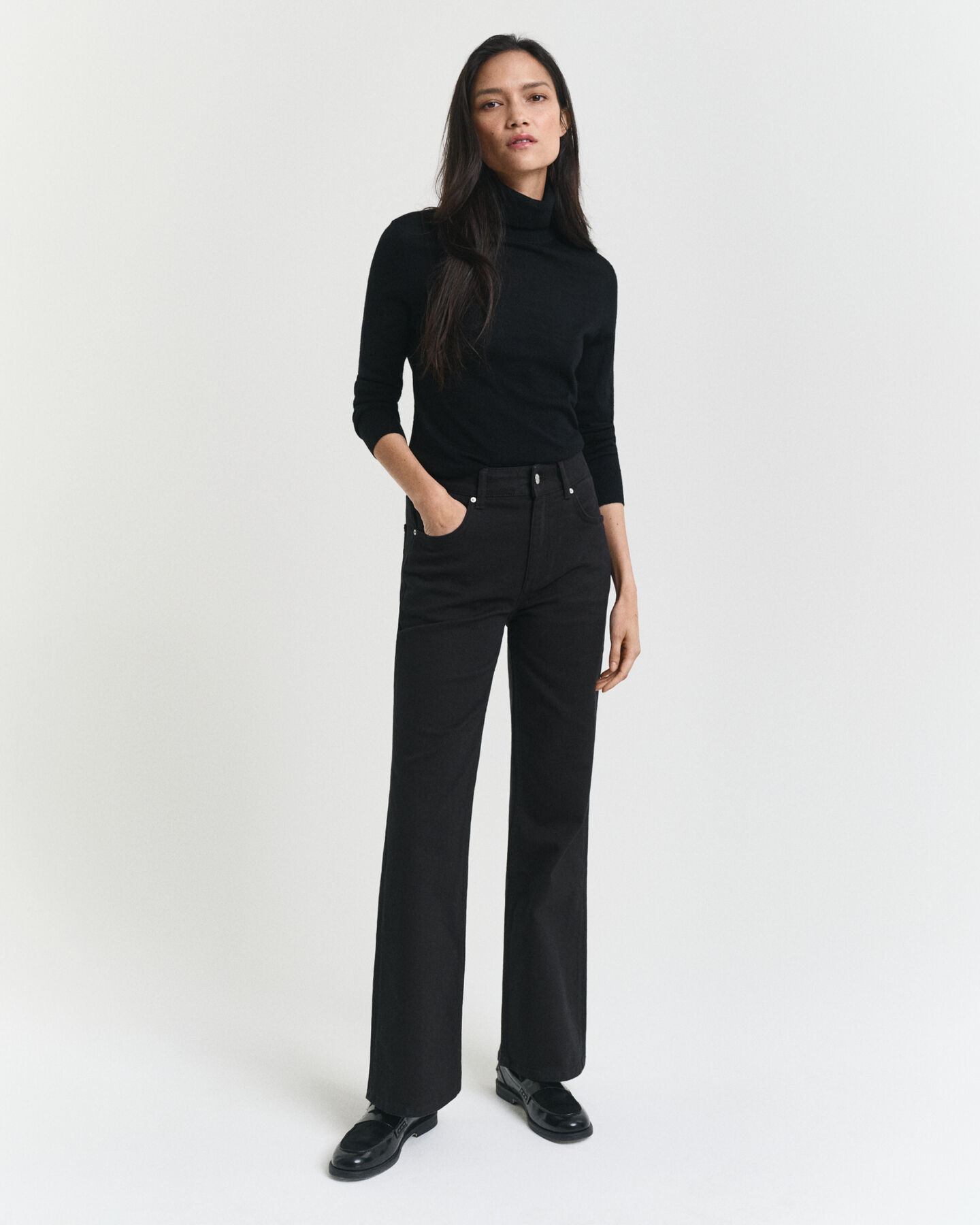 Slim Fit Schlagjeans in Schwarz