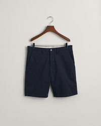 Seasonal Essential Regular Fit Archive Shield Chinoshorts