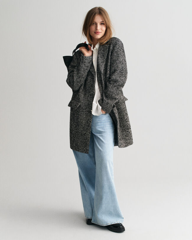 Heritage Herringbone Mantel