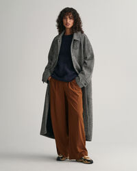 Rundhalspullover mit haariger Struktur