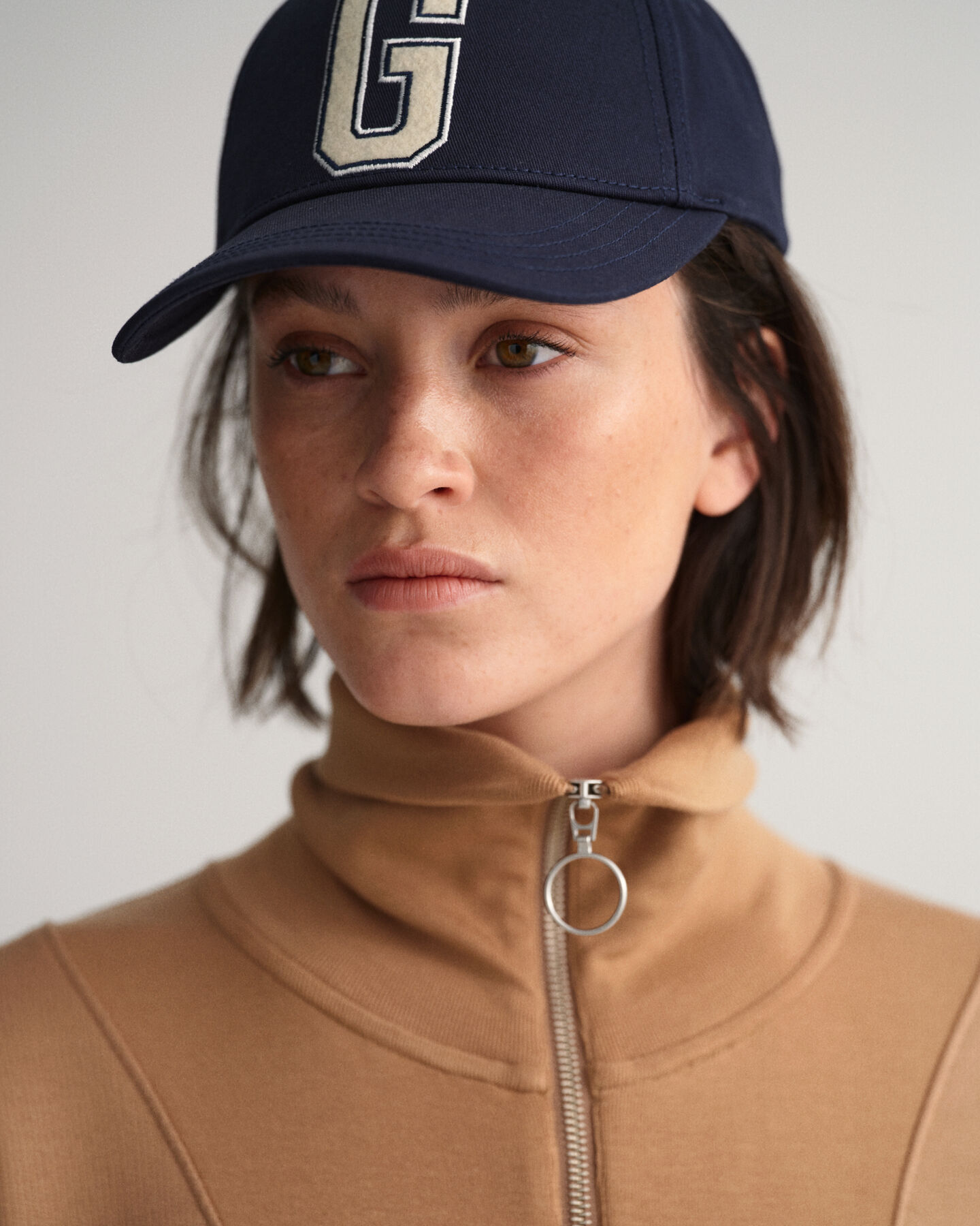 Sweatkleid mit halblangem Rei&szlig;verschluss