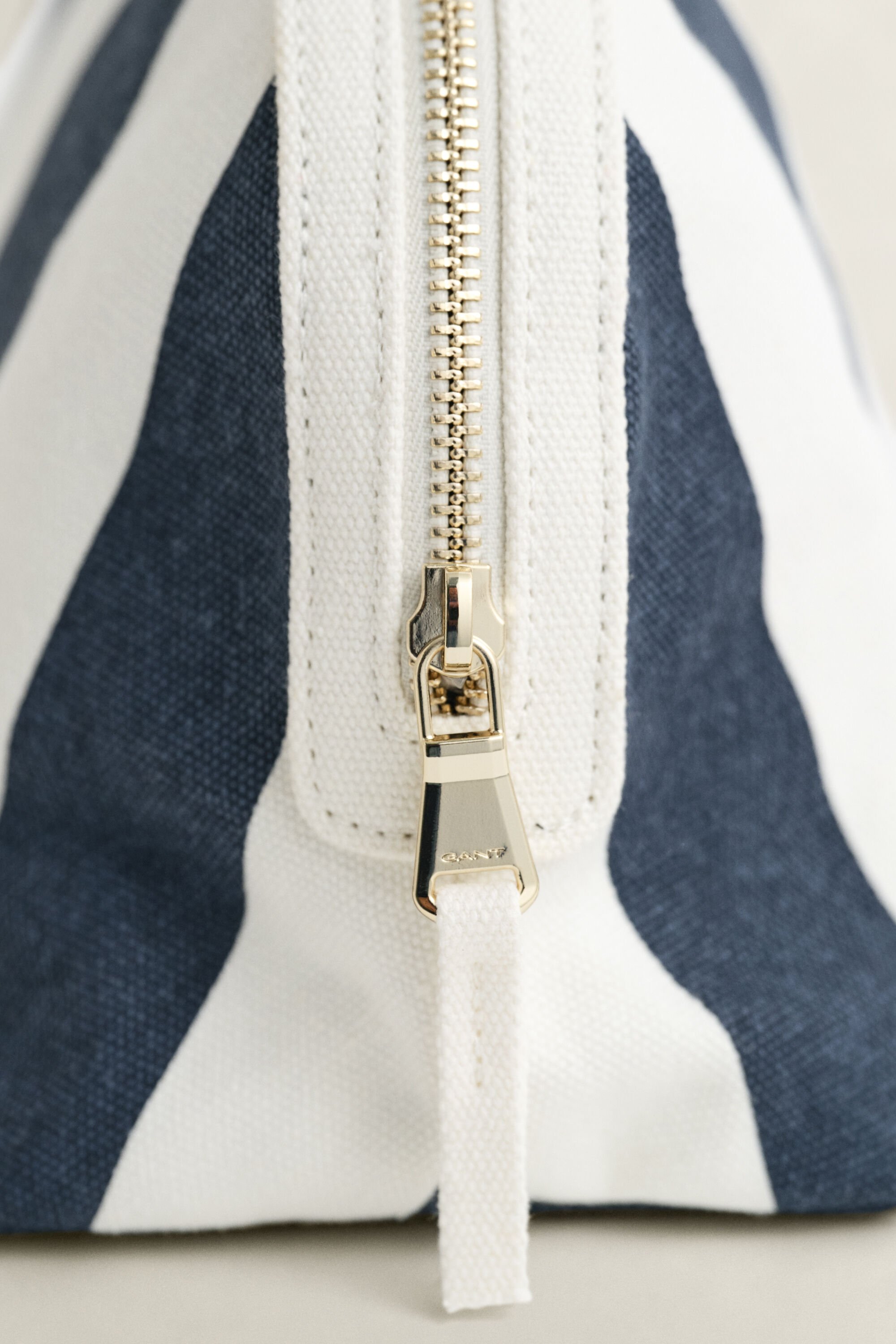 Kulturtasche aus Canvas