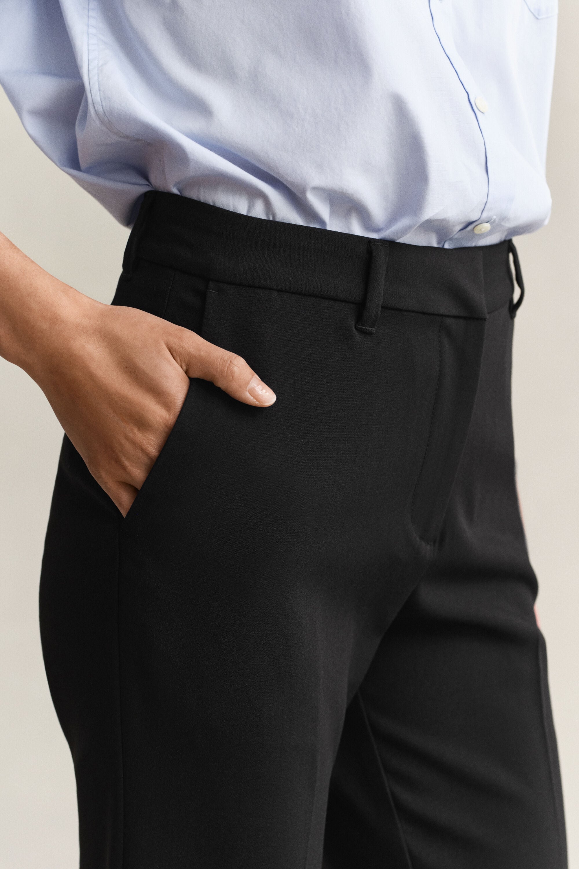 Ausgestelle Slim Fit Slacks