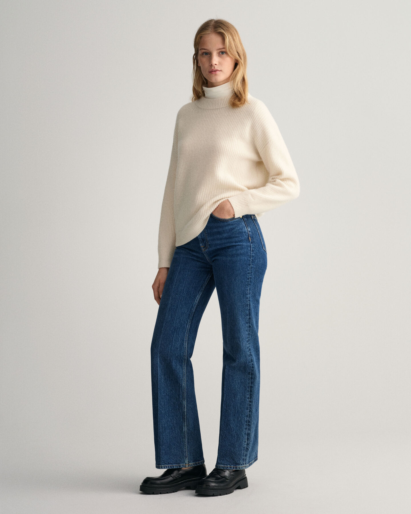 Gerippter Rundhalspullover aus Wolle