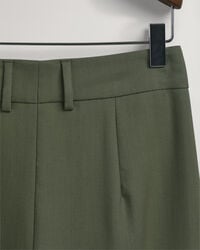 Hose mit Bundfalten und weitem Bein