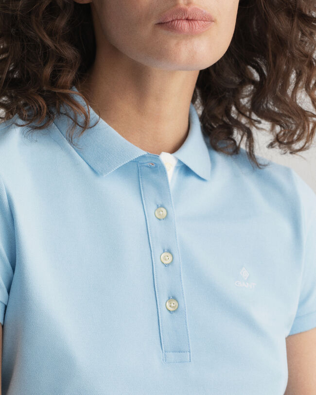 Piqu&eacute; Poloshirt mit Kontrastkragen