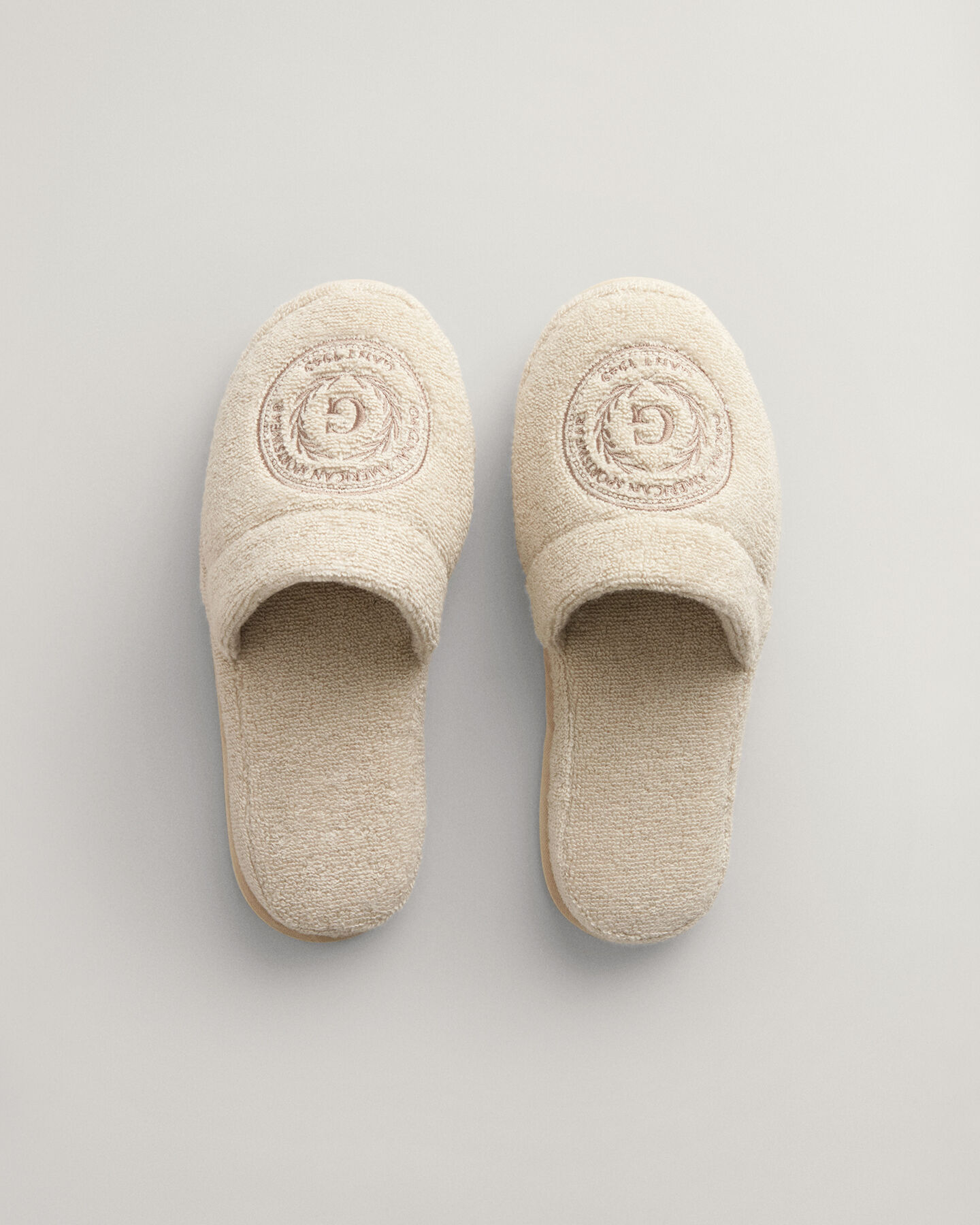 Crest Slipper