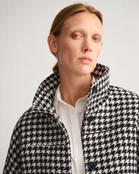 Verk&uuml;rzte Houndstooth Jacke