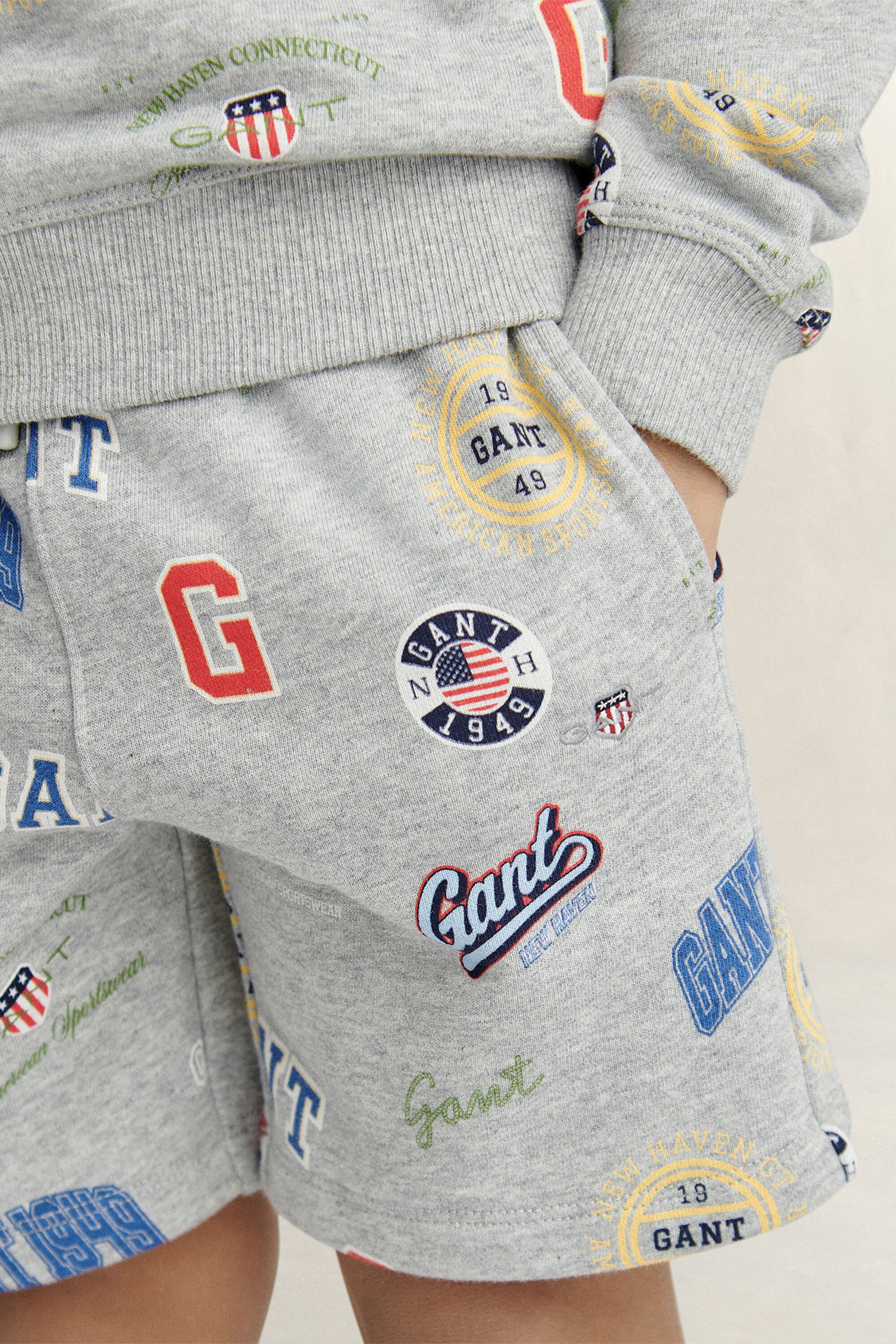 Boys Sweatshirt und Sweatshorts mit Print