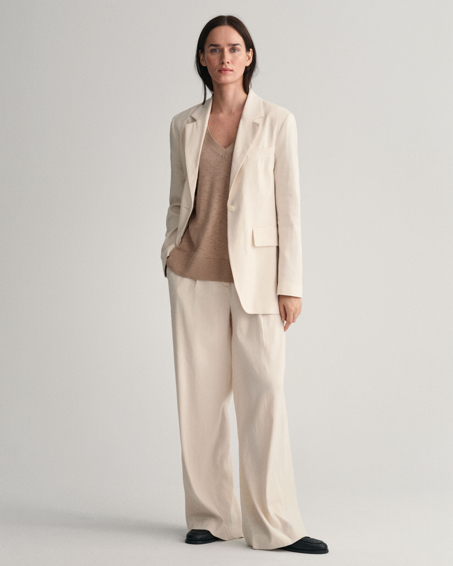 V-Neck Top aus Leinenmischgewebe