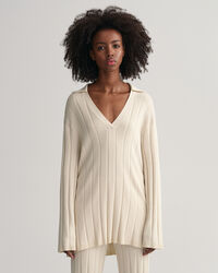 Rippstrickpullover mit offenem Kragen