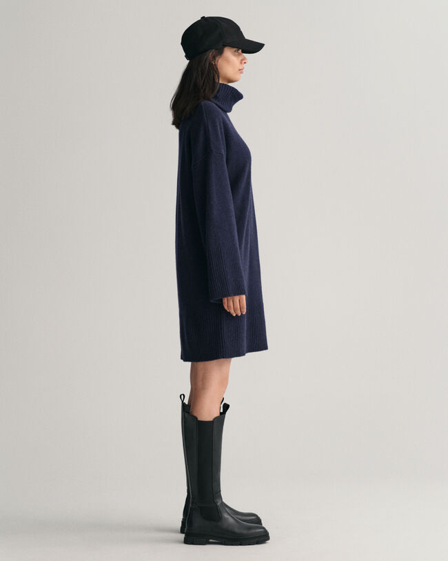 Lounge Rollkragenkleid